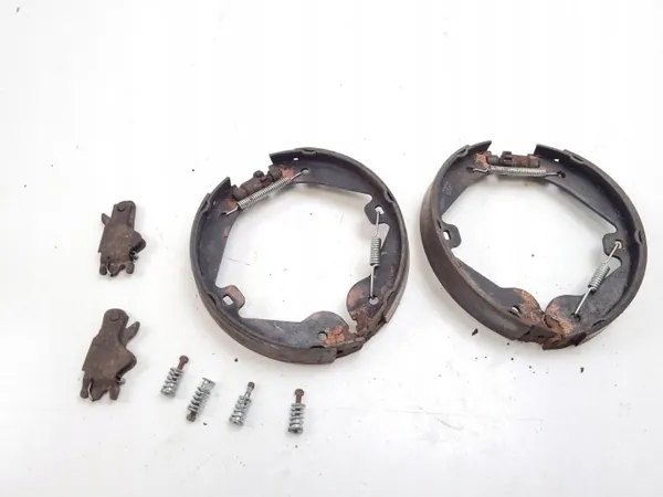 Mercedes-Benz OEM MAM79461 Hintere Bremsbeläge image 2