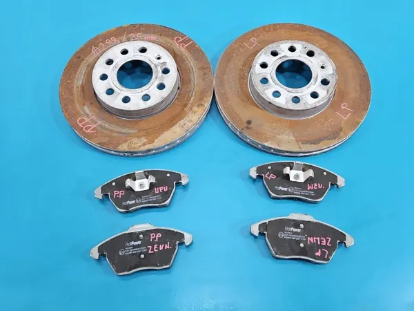 OEM IMPRK1527041 Framhjulsbromsskivor & Belägg VW Jetta image 2