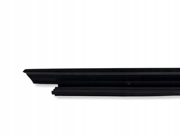 Toyota LAA25449 Takaoven ikkunatiiviste - Oikea puoli image 3
