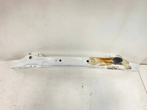 Etupuskuri vahvistus VW Crafter 2E 2012-2017 image 4