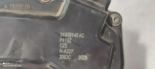 Mariposa de aire Volvo XC40 OEM 31459143AC - Usado image 3