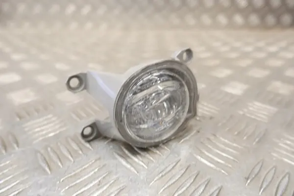 OEM 8121002190 Oikea LED-sumuvalo Toyotalle image 9