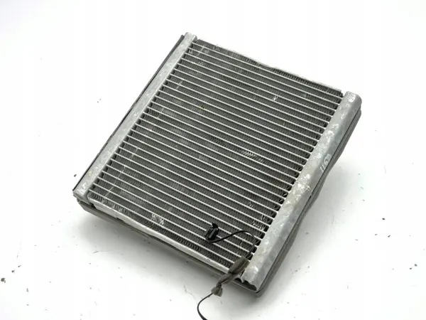 KIA Niro 2024 A/C-lämmönvaihdin OEM AMD189812 image 3