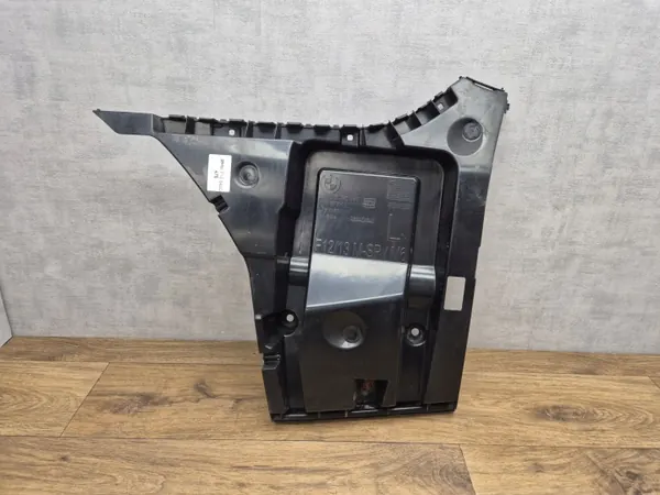 BMW 6 M Sport bakre stötfångarglidare vänster OEM 8050385 image 2