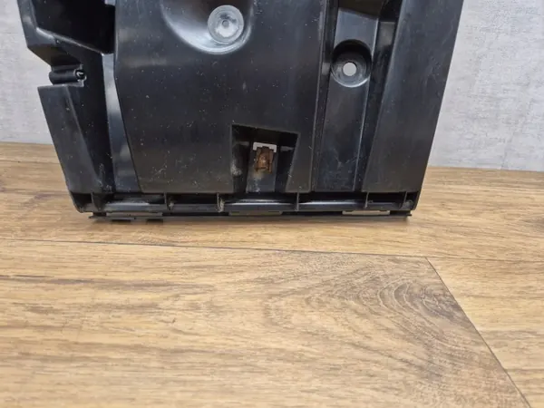 BMW 6 M Sport bakre stötfångarglidare vänster OEM 8050385 image 4