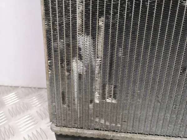 Radiateur d'eau Citroen C5 2010 OEM AMD50796 image 3