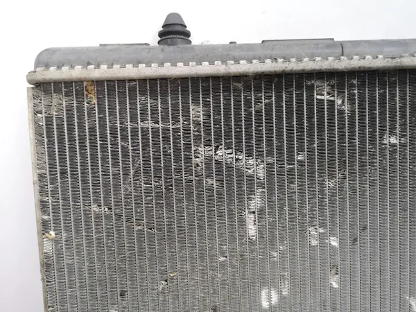 Radiateur d'eau Citroen C5 2010 OEM AMD50796 image 4