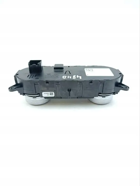 Temperatuurschakelaar ventilator A/C Ford Expedition 2020 image 9
