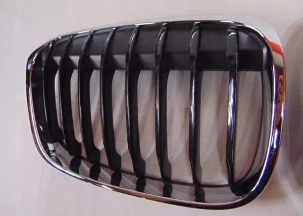 BMW X1 F48 15- Grill Kidney Right Left M-Package image 3