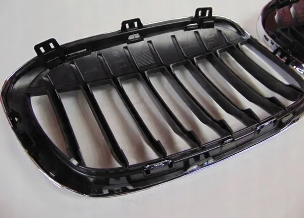 BMW X1 F48 15- Grill Kidney Right Left M-Package image 6