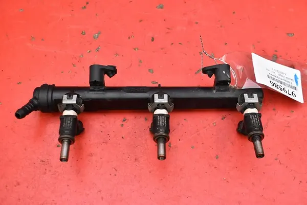 Rampe d'injection avec injecteurs Skoda Citigo 1.0 MPI 04C133313AH image 2