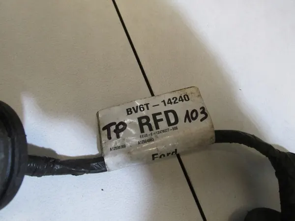 Fiação da porta traseira direita Ford Focus MK3 Kombi 2012 image 5