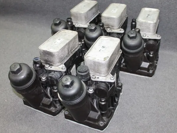 Oljefilterbas BMW F30 F07 F10 E70 F01 8510856 image 2