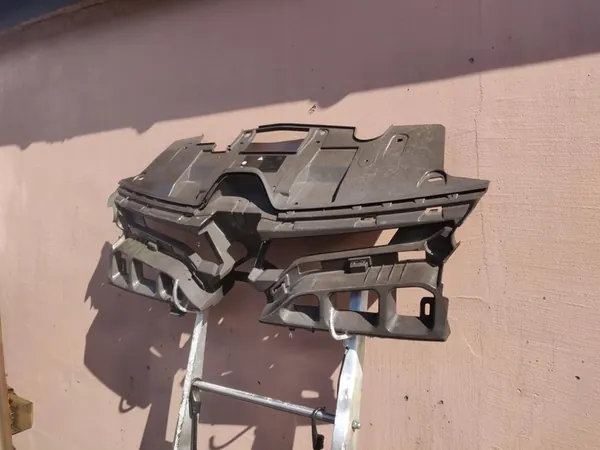 RENAULT MEGANE III 3 LIFT Front Grill Support 620367995R image 3