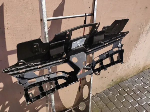 RENAULT MEGANE III 3 LIFT Front Grill Support 620367995R image 5