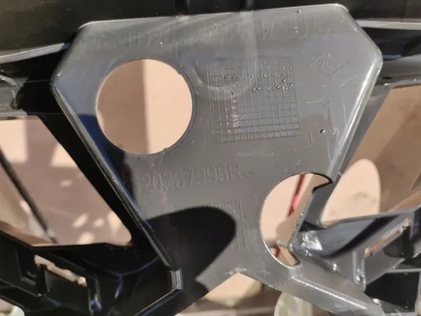 RENAULT MEGANE III 3 LIFT Front Grill Support 620367995R image 9