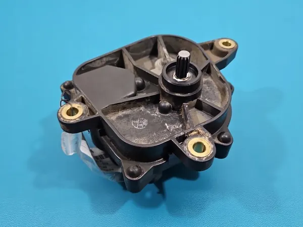 Moteur de boîte de transfert OEM IMPRK1537574 Isuzu D-Max 2.5D image 2