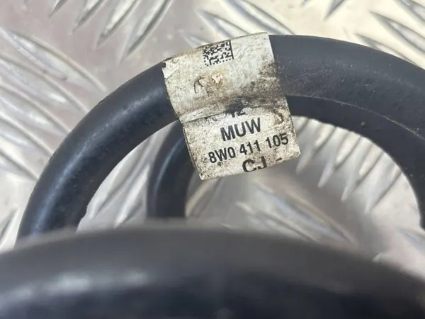 Muelle delantero Audi A5 OEM 8W0411105 - Usado image 3