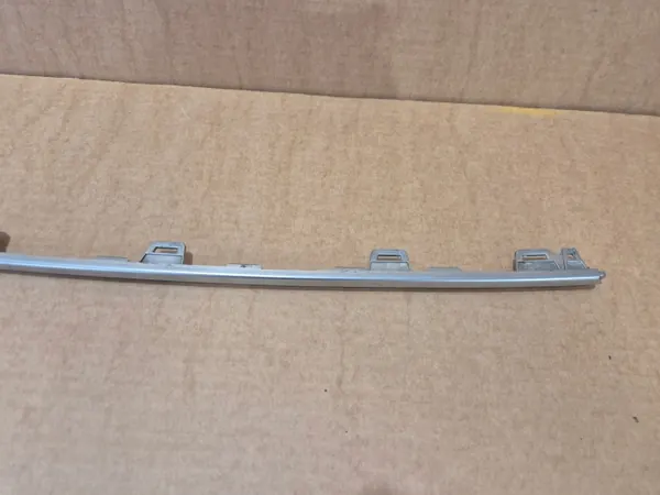 Audi 8WO853551C Bakre Stötfångarstrimma - Begagnad image 3