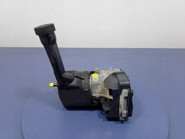 Pompe de direction OEM 9665194680 pour Peugeot 308 image 2