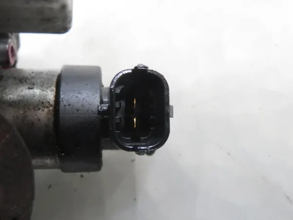 Pompe à injection Bosch OEM 9811347280 pour Ford Focus image 7