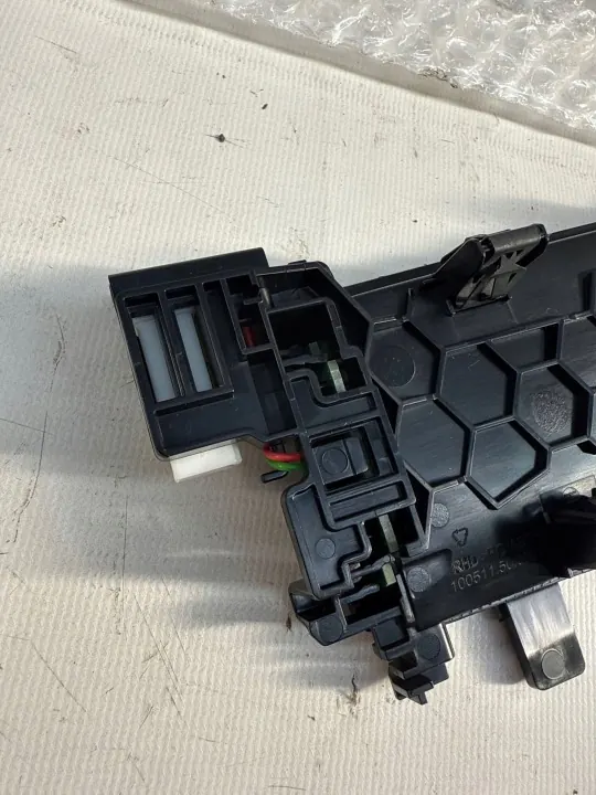 Capteur de porte arrière Volvo XC40 OEM 32341621 image 4