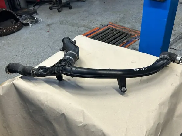Porsche Intercoolerrör OEM 7P0145792 för Cayenne II 3.0 TDI image 3
