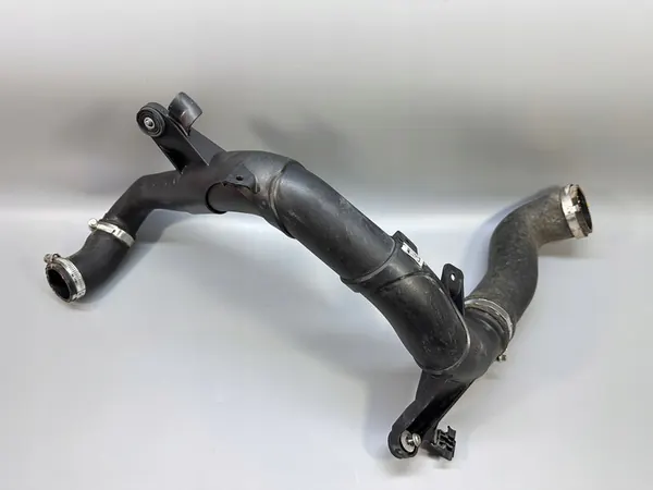 AUDI S3 8V LIFT VW GOLF VII Tubería de Aire Intercooler 5Q0145762E image 2