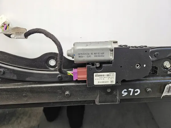 Mercedes CLS 218 schuifdak OEM A21878000299 - Gebruikt image 4