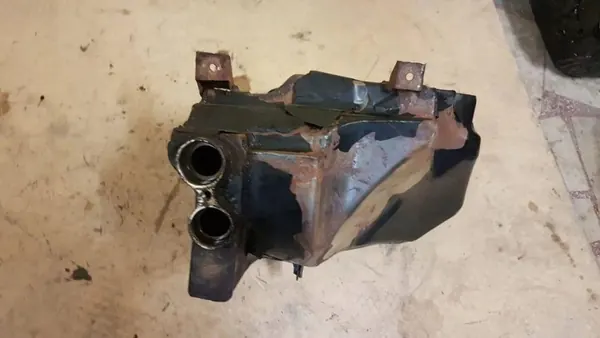 Ölkühlerleitung Getriebe OEM 4F0115374F - Audi RS6 C6 image 3