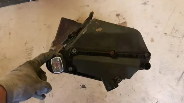 Ölkühlerleitung Getriebe OEM 4F0115374F - Audi RS6 C6 image 4