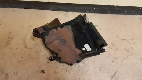 Ölkühlerleitung Getriebe OEM 4F0115374F - Audi RS6 C6 image 5