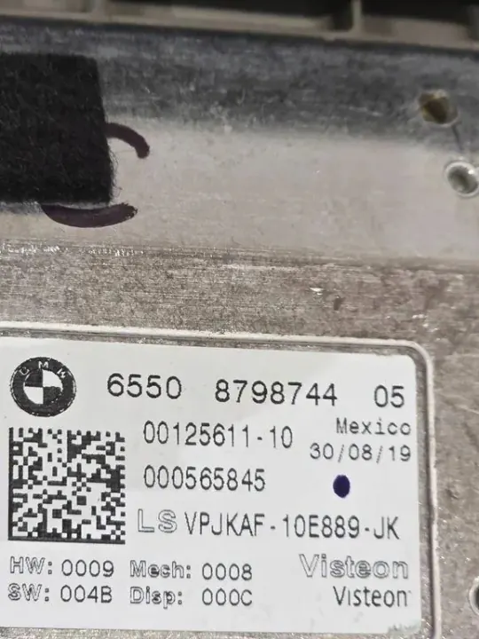 BMW Navigointinäyttö OEM 8798744 3-sarja G20 image 5