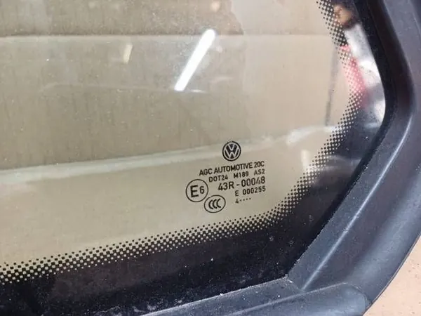 VW Golf VII Carrinha Vidro Carroçaria Traseiro Esquerdo OEM 5G9845297 image 3