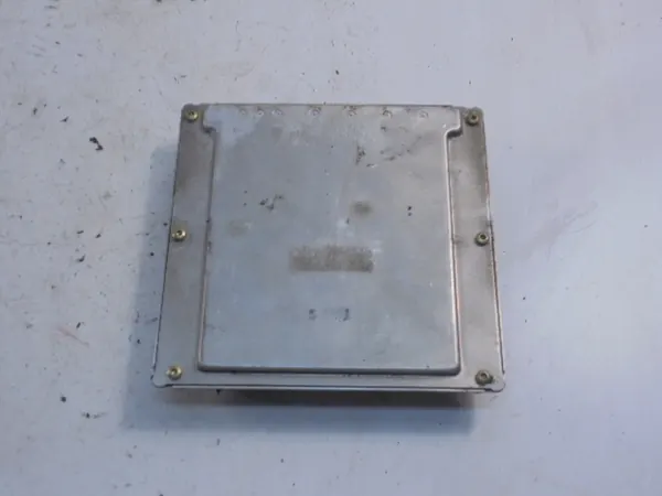 Mercedes Motorstyrenhet OEM A6111533879 image 4