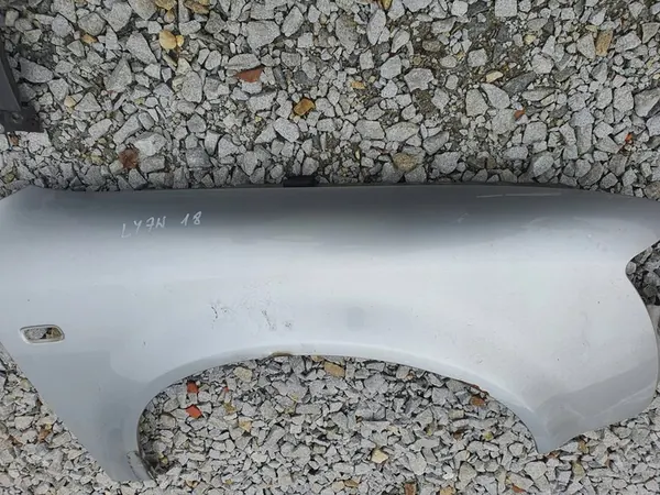 AUDI A4 B6 2000-2004 Främre Höger Skärm 8E0821106B image 5