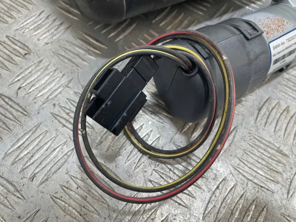 Begagnad Mini OE hydraulpump tak OEM 7322027 image 4
