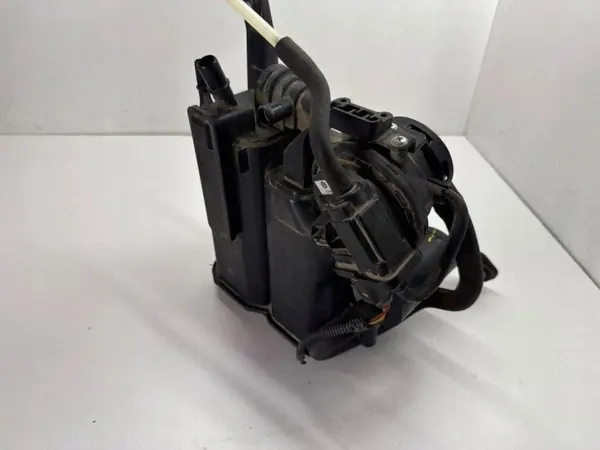 VW Touareg 7P brandstoffilter 3.0 3.6 7P0201801 image 3