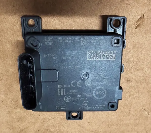 VW Golf VIII Radarsensor OEM 5WA907561 5WA907572A image 2
