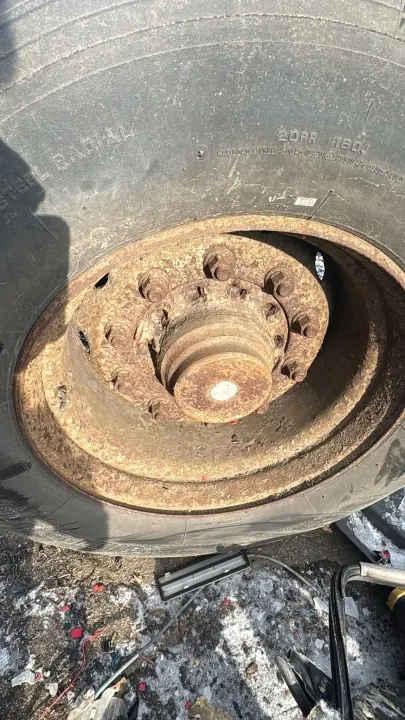 Gebrauchte Anhänger-Hinterachse SAF OEM naczepa image 5
