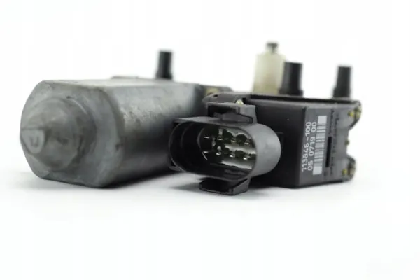 Motor Ventana Delantera Derecha OEM 113846-100 Audi A4 B5 image 4