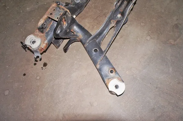 Audi Q3 I 8U 2.0TFSI Quattro Sottoscocca Posteriore 5N0505235AH image 3