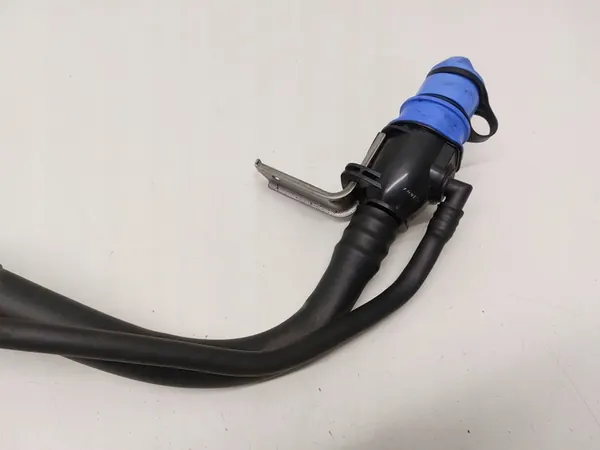 Goulotte AdBlue Ford Focus image 5