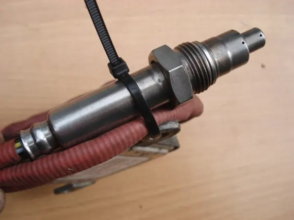 BMW NOx-sensor 8589846 image 5
