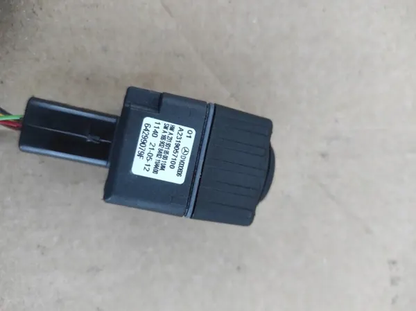 Mercedes B-Klasse W246 W166 peruutuskamera OEM A2319057100 image 4
