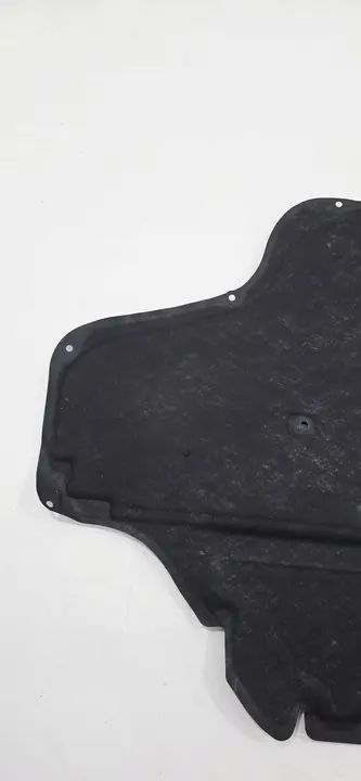 BMW X5 G05 Motorhuv Isolering image 4