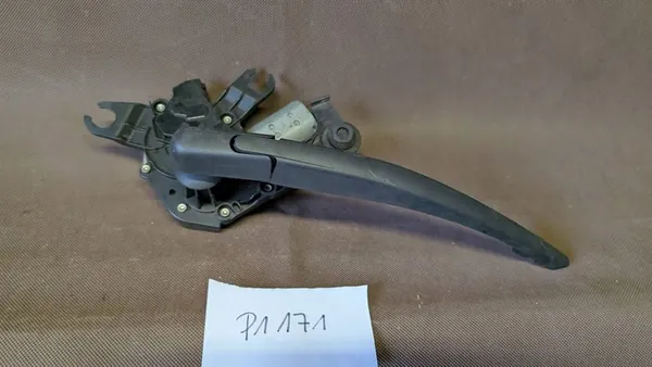 Motor de limpiaparabris trasero Peugeot 208 12-16 OEM 9673251380A image 1