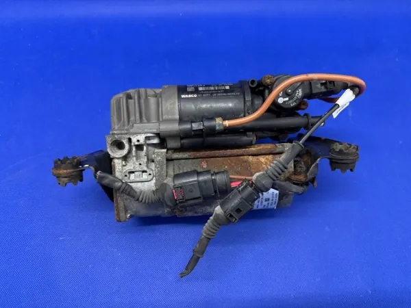 Compresor Suspensión Audi OEM 4G0616005D Usado image 2