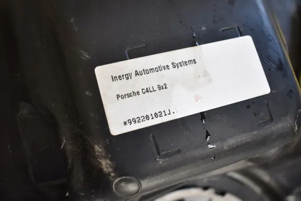 Tanque combustível OEM 992201021J para Porsche 992 4S image 4