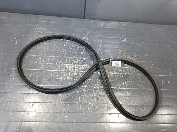 Junta do capô Tesla Model S OEM Wrakowisko-26615- image 2